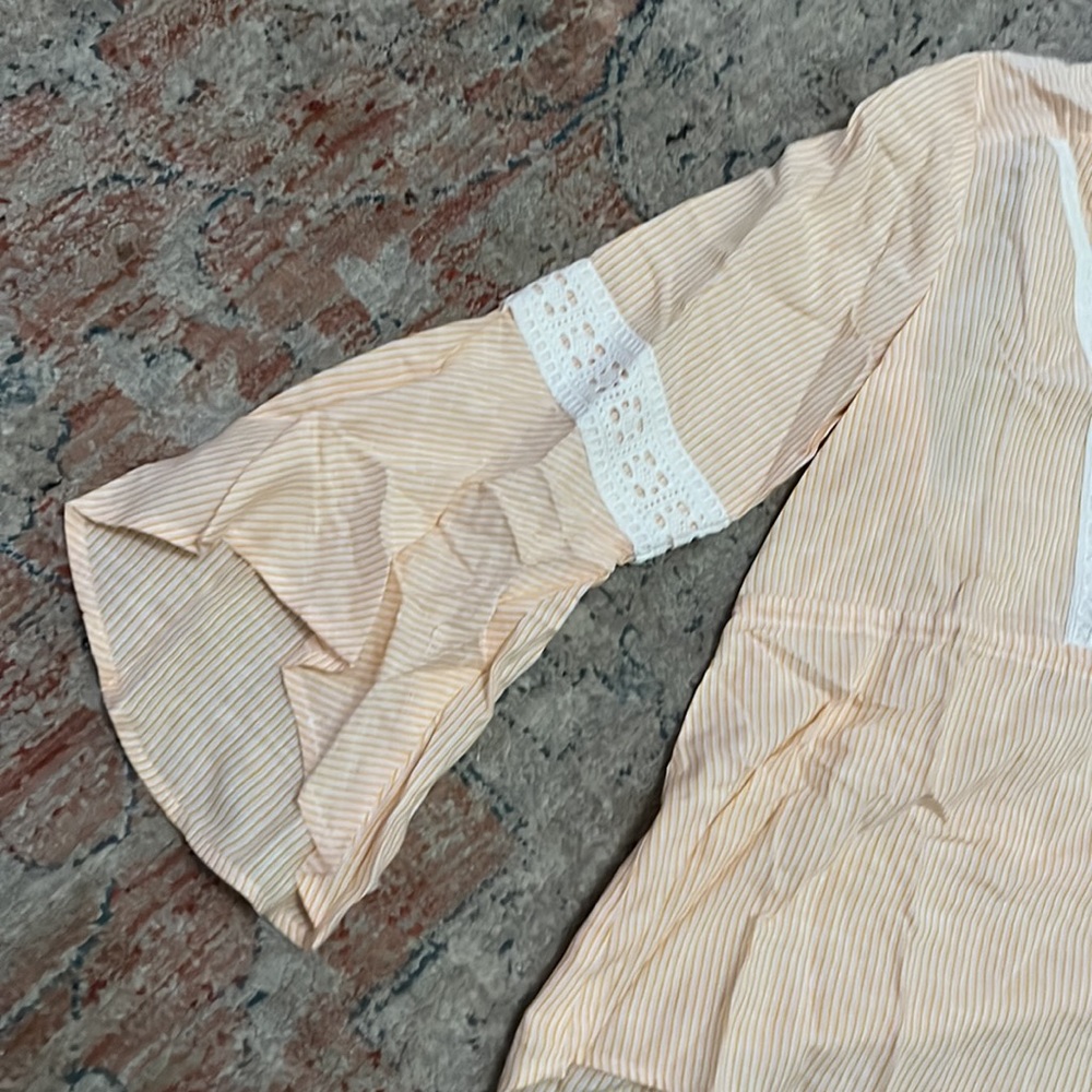 NWT Jessica Simpson Top - Picture 3 of 5